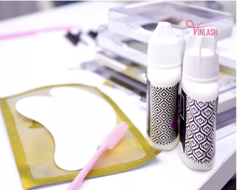 3 Benefits Of Buying From Reliable False Eyelash Packaging Suppliers